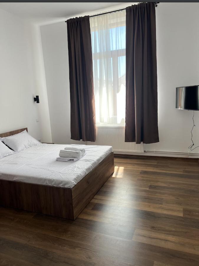 The Dot Hotel Mediaş Eksteriør billede