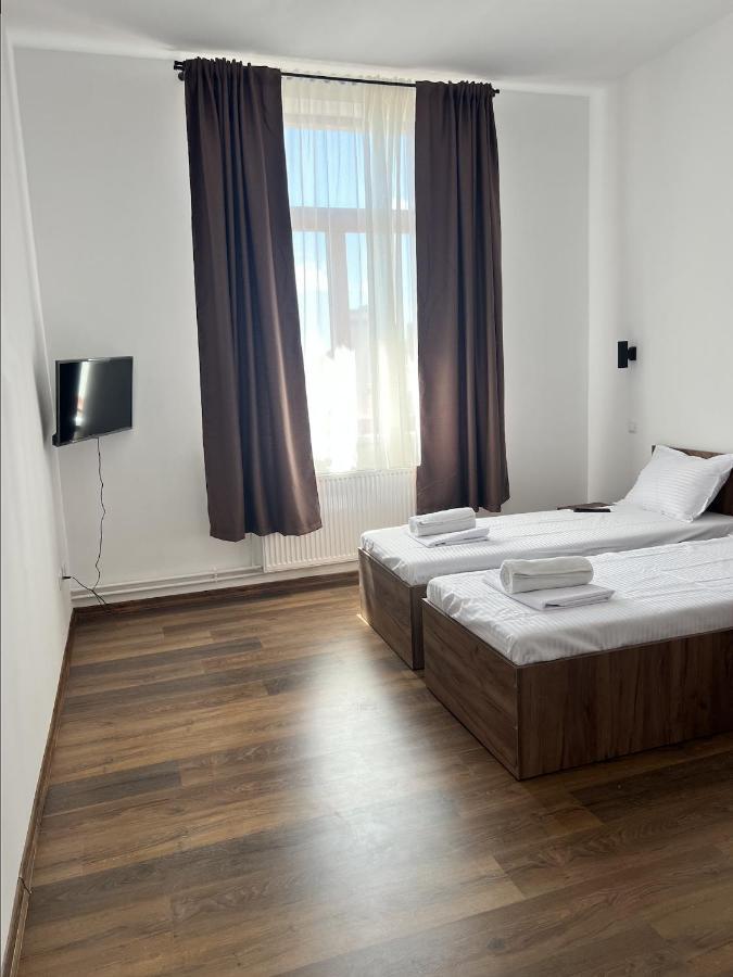 The Dot Hotel Mediaş Eksteriør billede